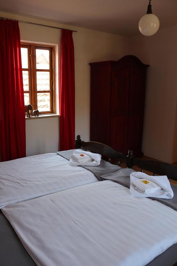 Altstadtcafe Und Pension Havelberg Buitenkant foto