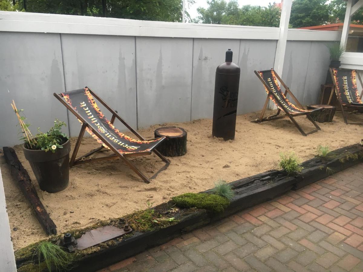 Altstadtcafe Und Pension Havelberg Buitenkant foto