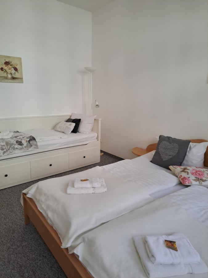 Altstadtcafe Und Pension Havelberg Buitenkant foto